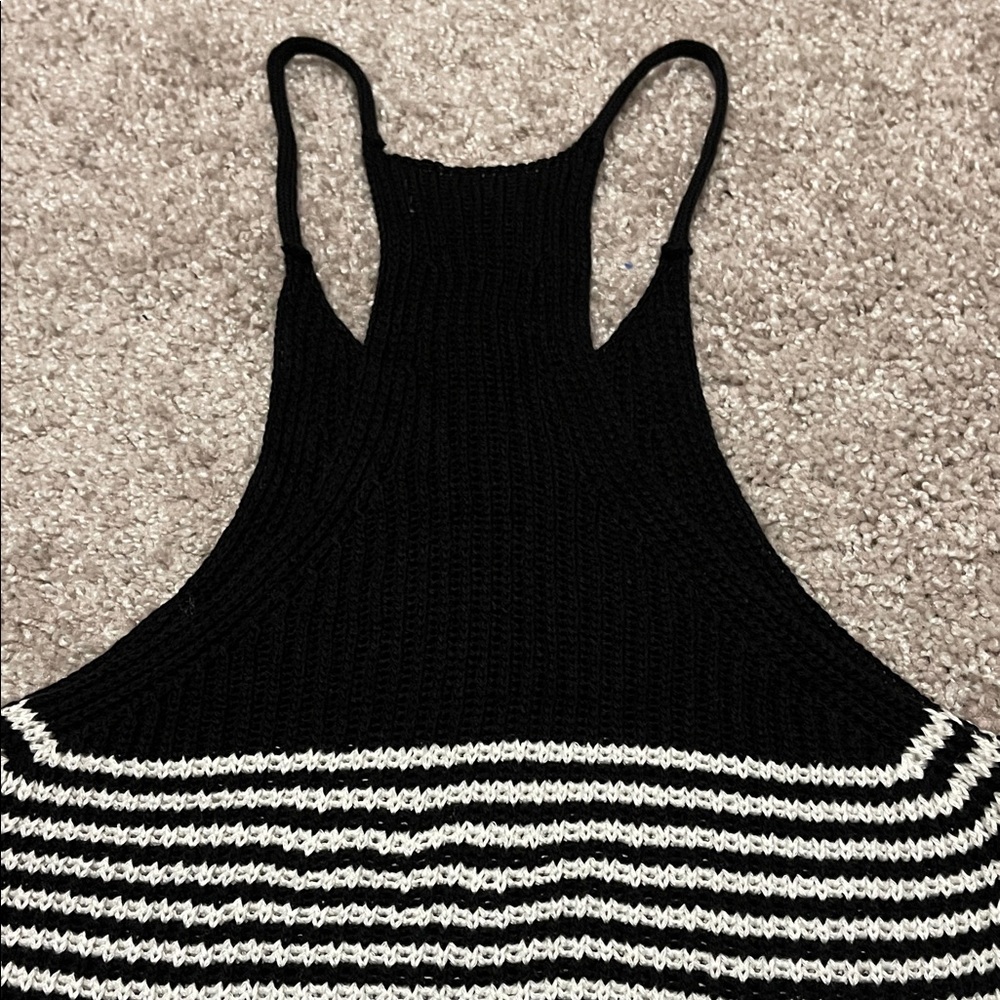 NWOT Love Tree Knit Razorback Top - Picture 4 of 4